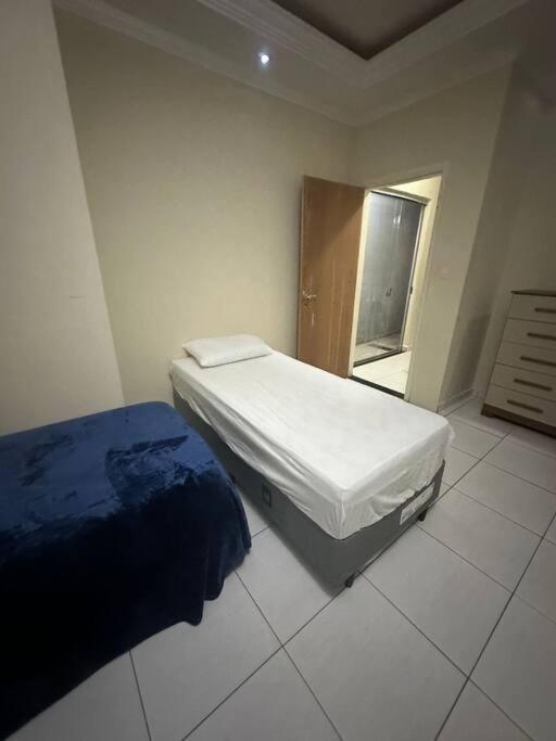 Linda Casa A 200M Da Basilica Nova Villa Aparecida  Kültér fotó